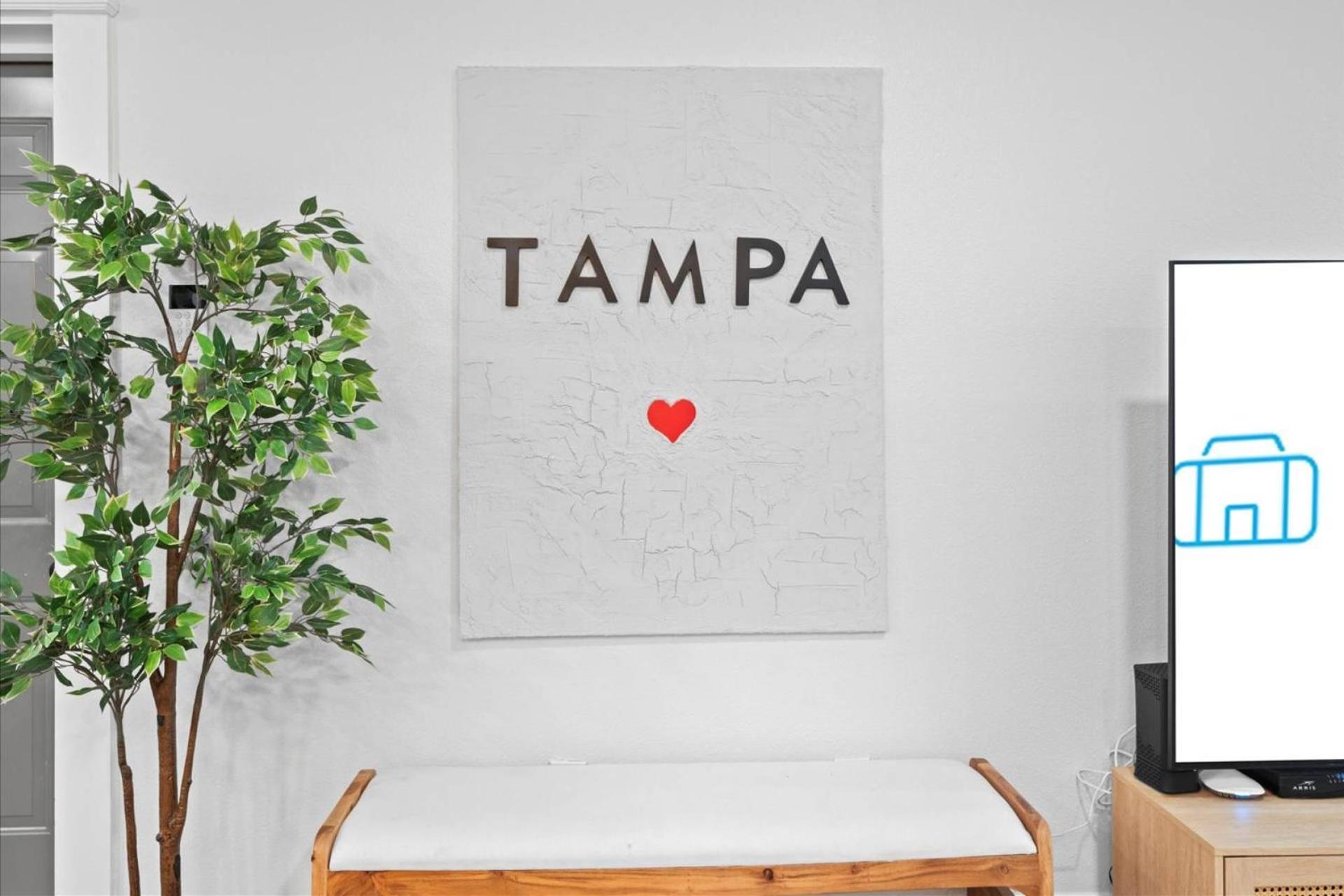 Destination Historic Tampa Villa Bagian luar foto